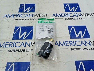 NEW Bryant 70615NP Twist Lock Plug 15A 250V NEMA L6-15