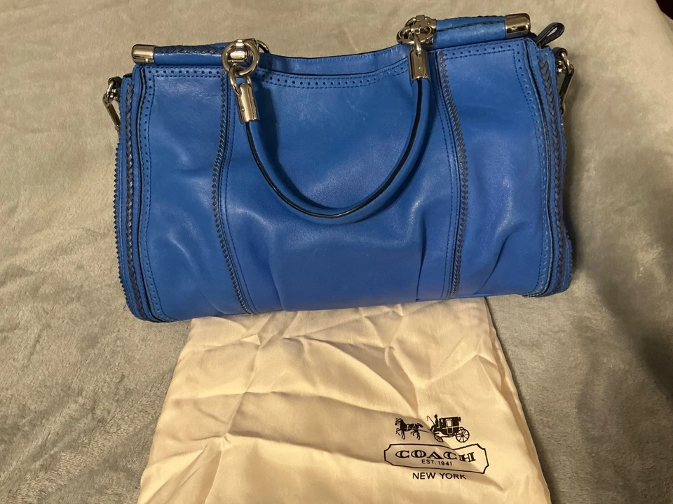 Cartera Carrie perforada Coach Madison Pinnacle Zig Zag 23745 azul M1293-23745 Foto 2 de 4