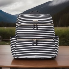Skip hop Flatiron Diaper Backpack