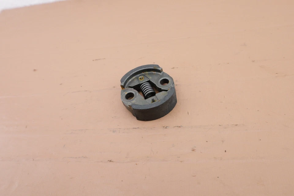 Embrague recortadora de cuerdas Ryobi RY252CS OEM Foto 3 de 4