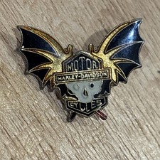 Harley Davidson Vintage MotorCycles Black Gold Skull Wings Pin White Eye Variant