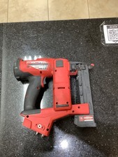 Milwaukee M18 FUEL 18 Ga 1/4 in Narrow Crown Stapler  (2749-20) 111345-1 JAR