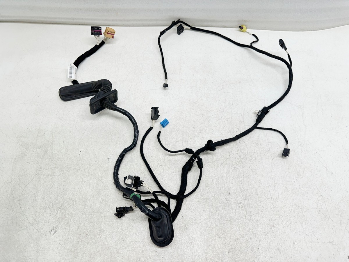 H408252 2012-2019 Volkswagen Beetle FRONT DOOR WIRING