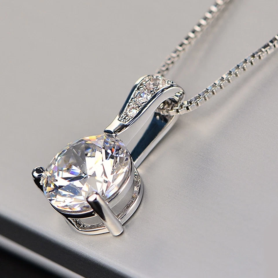 COLGANTE MOISSANITA 3 PUNTAS CORTE REDONDO 2.0 CT CON CADENA CHAPADO EN ORO BLANCO 14K Foto 4 de 4