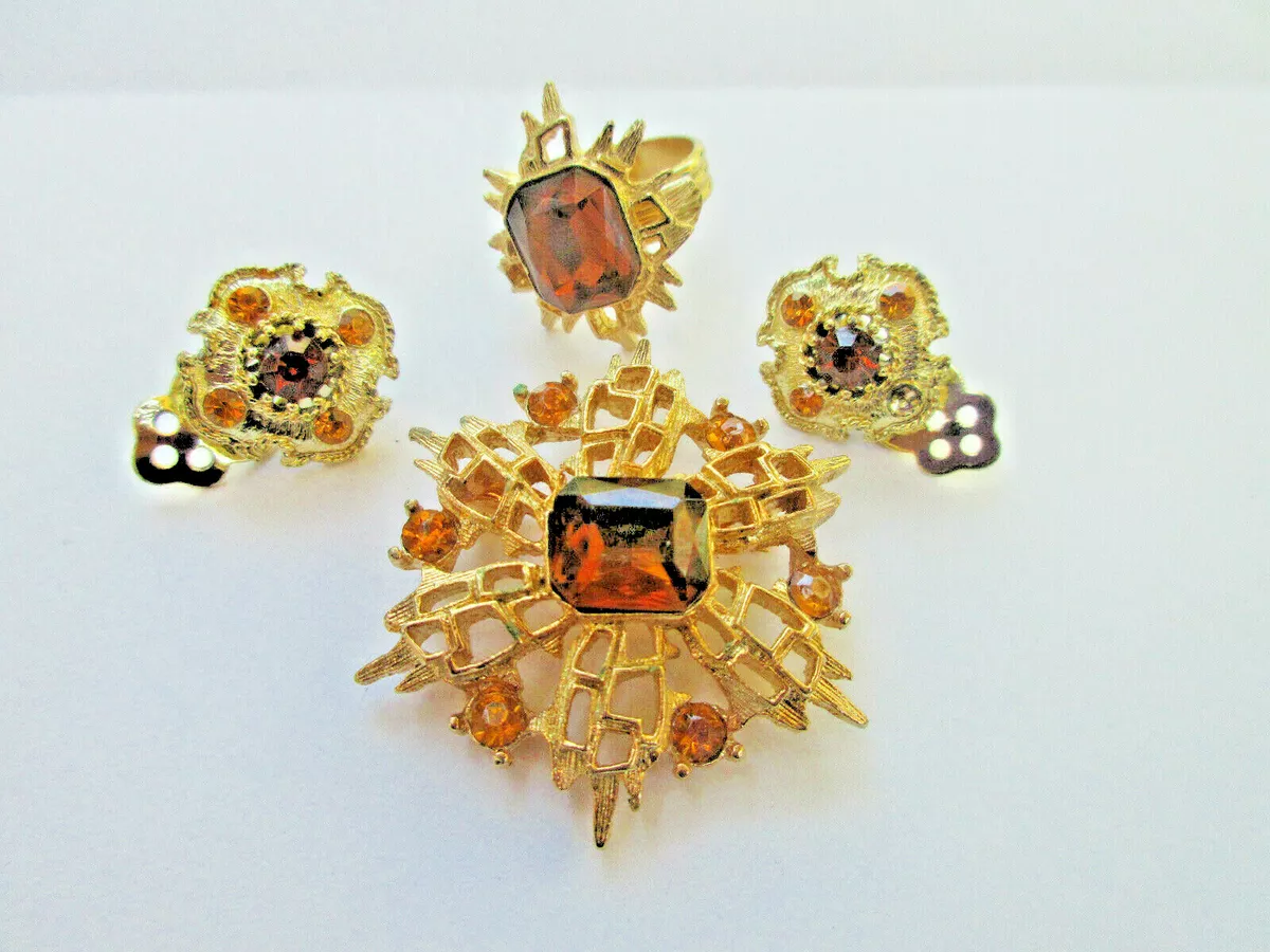 VINTAGE UNMARKED COSTUME JEWELRY SET pretty B eBay