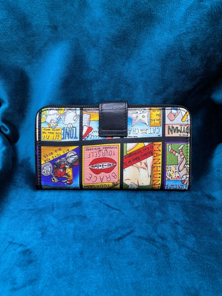 Carteira vintage Nicole Miller bi dobrável revista motivo couro abstrato kitsch - Imagem 2 de 4