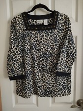 Alfred Dunner 3/4 Sleeve Animals Print Beaded Square Neckline Top Blouse Size...