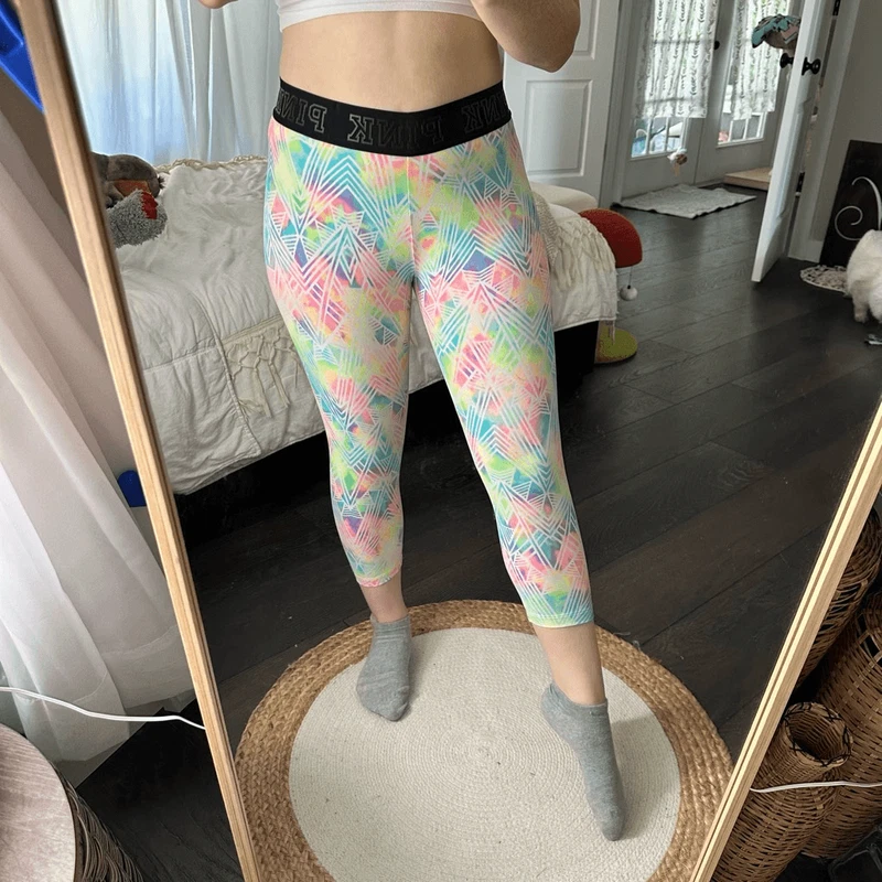 victoria-secret-vs ultimate toe dye crop pants