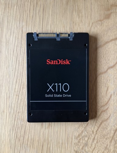 SanDisk X110 256GB 2,5 Zoll SATA III Interne SSD nur 329 Betriebsstunden!