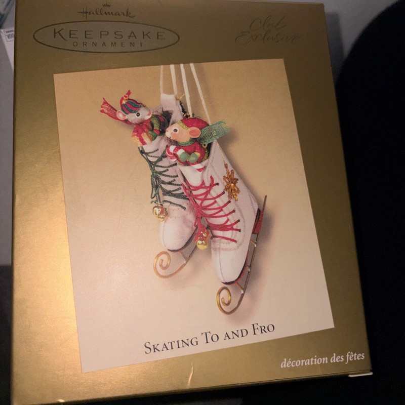 Hallmark Keepsake Ornament Christmas 2003 Club Exclusive Skating To And Fro MINT