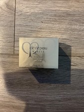 NIB Cle de Peau Beaute The Foundation Broad Spectrum SPF 21 050 Tan