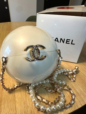 Chanel VIP Limited Coco Mark Rhinestone Pearl Ball Chain Shoulder Chanel VIP Limited Coco Mark Rhinestone Pearl Ball Chain Shoulder