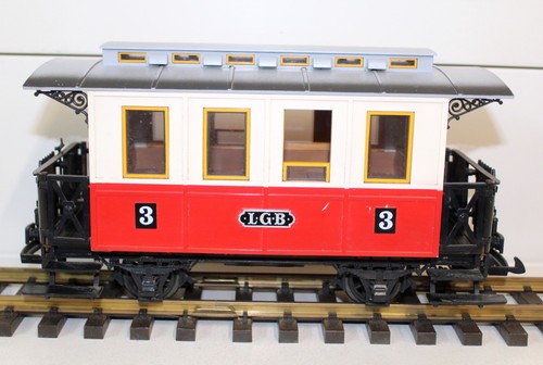 LGB Spur G  Personenwagen rot-beige / 2-Achsig   / #2446 | Zustand: Gebraucht