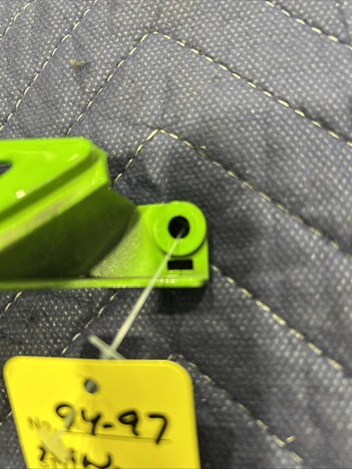 94-97 Kawasaki Ninja ZX9R Carenado Nariz Delantera Ventilación de admisión de aire Foto 4 de 4