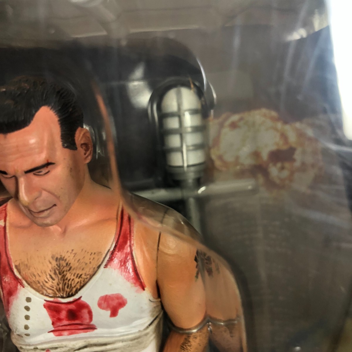 NECA - DIE HARD JOHN McCLANE ( CULT CLASSICS 3 ) 7