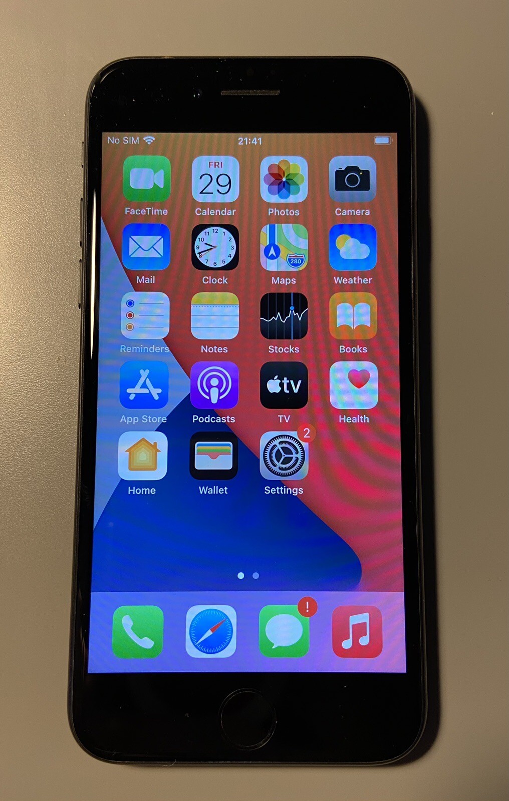 Iphone 7 Entlädt Sich über Nacht Apple+iPhone+7+-+32GB+-+Jet+Black+%28Unlocked%29+A1778+%28GSM%29 for