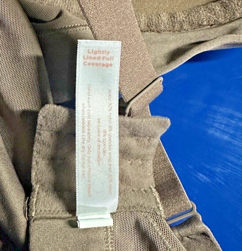 Sujetador Lane Bryant Cacique ligeramente forrado cobertura completa 54C Foto 3 de 4