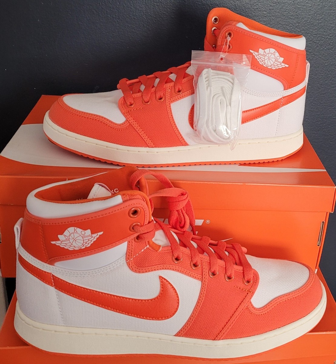 NEW AUTHENTIC JORDAN 1 RETRO AJKO NEW AUTHENTIC JORDAN 1 RETRO AJKO