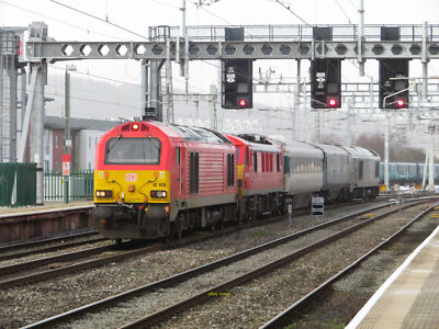 Foto 6x4 Oberleitung Testzug in Cardiff Central Seine Arbeit in so c2020