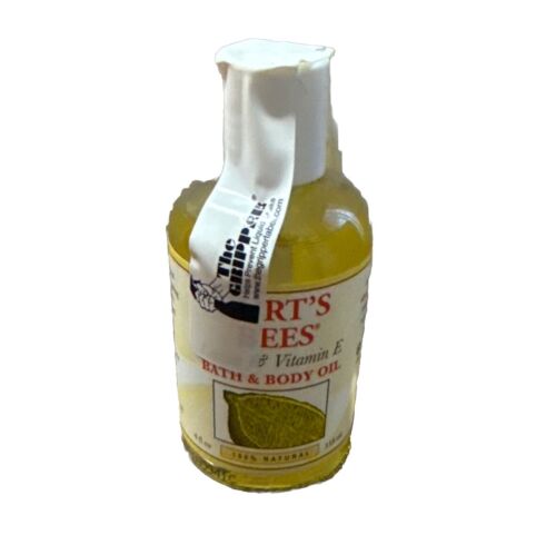 1 Burt's Bees 100% Natural Lemon and Vitamin E Body and Bath Oil -4 Ounce Bottle - Picture 2 of 3