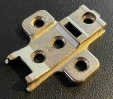 NEW GRASS #044 Hinge Base Plate, 1.3mm Fits 1006-30, 3903, 1806 Clip On/Snap-On