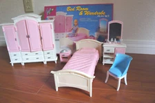 GLORIA Dollhouse FURNITURE BEDROOM & WARDROBE VANITY PLAYSET FOR Dolls