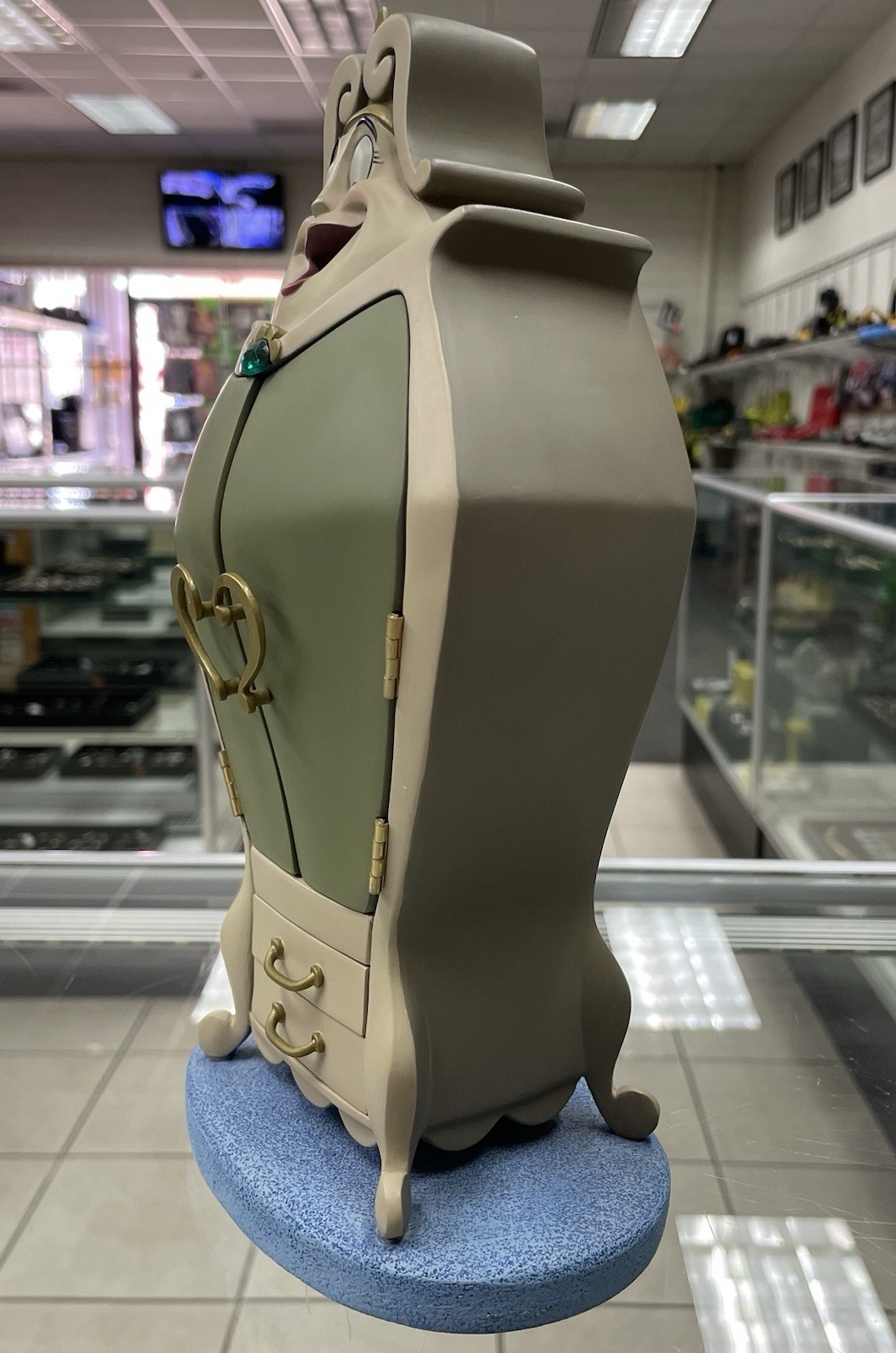 Disney WDCC Beauty and the Beast Wardrobe "You'll Look Ravishing in This One"