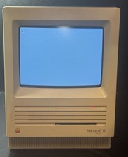Vintage Apple Macintosh SE FDHD M5011 All-in-One Computer   Powers On, Quite