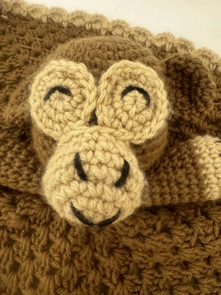 Manta de seguridad para bebé mono ganchillo hecha a mano marrón animal blankie triplete regalo Foto 2 de 4