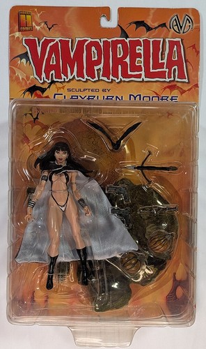 Harris Comics Vampirella Black Outfit Clayburn Moore Orange Moon Actionfigur - Bild 2 von 3