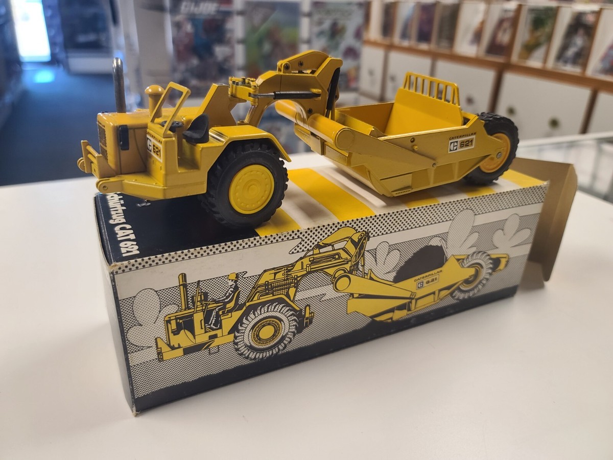 NZG 1:50 CAT 621 SCHURFZUG DIE CAST CONSTRUCTION VEHICLE NZG 1:50 CAT 621 SCHURFZUG DIE CAST CONSTRUCTION VEHICLE