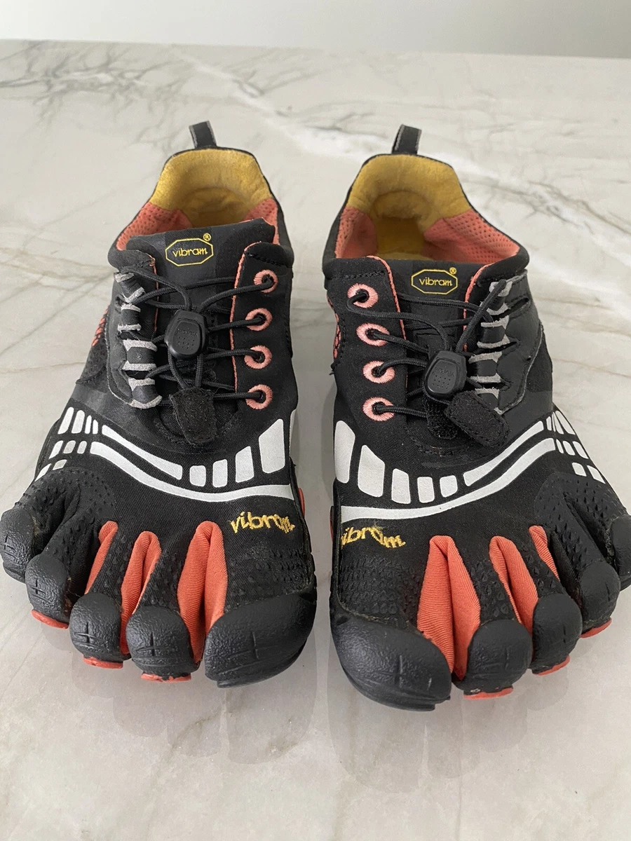 Vibram 5 finger toe Shoes Size 39UK W3783