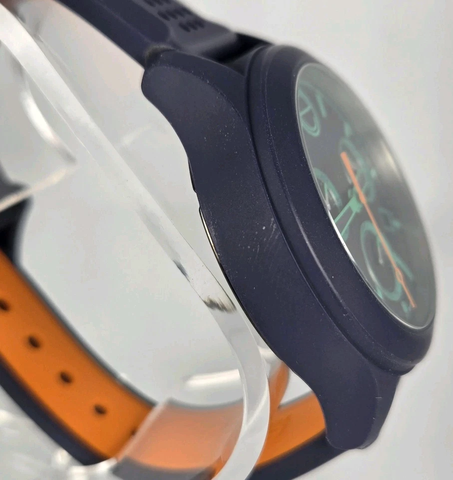 ESQ MOVADO SUIZO HOMBRE 43mm CRONÓGRAFO ACERO INOXIDABLE RESISTENTE AL AGUA 100M Foto 3 de 4