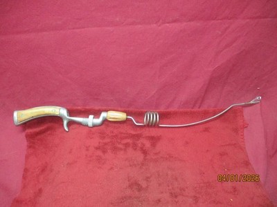 Vintage WALTCO Glasscaster, Compact 22 3/4