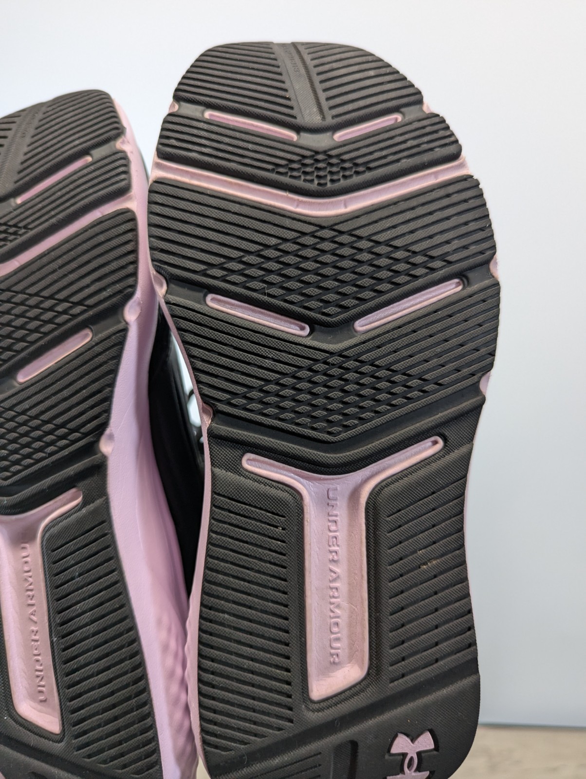 Under Armour Woman's Charged Commit 4 Training Sh… - image 11