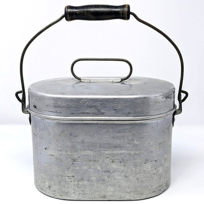 Vtg Aluminum Coal Miner's Oval Lunch Pail Wood Handle | S.R. & Co. Best Made