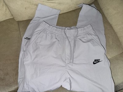 Nike Men s White Jogger Pants L Regular Drawstring Elastic Waist Pockets Logo