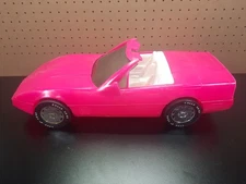 1986 VINTAGE BARBIE PINK CORVETTE PLASTIC BODY #904 USA AMERICAN PLASTIC TOYS 