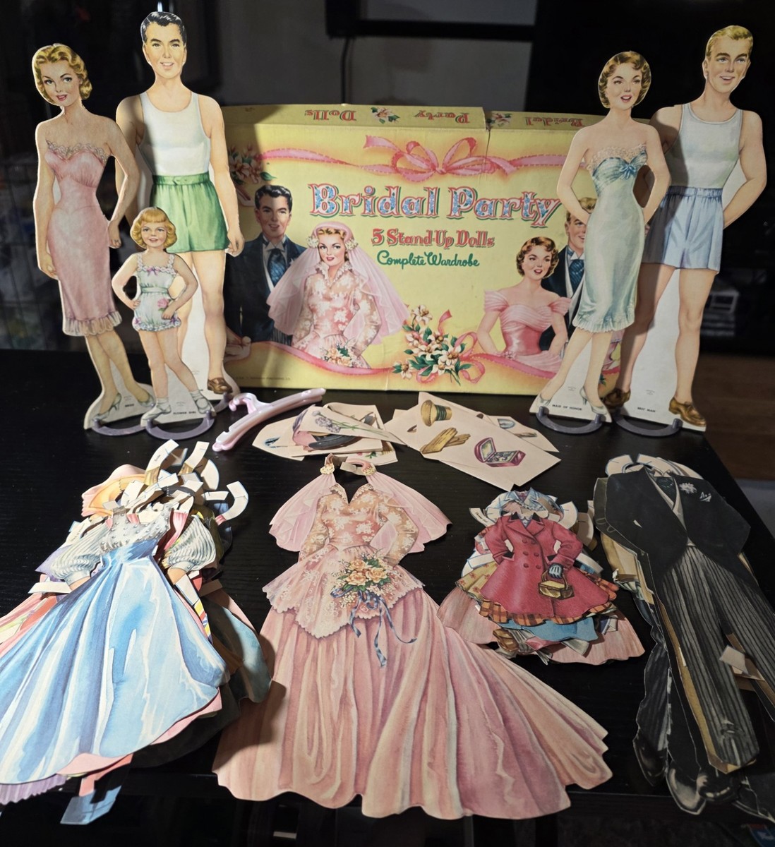 open lace back dress Printable Paper Dolls – Printable Games main image 1