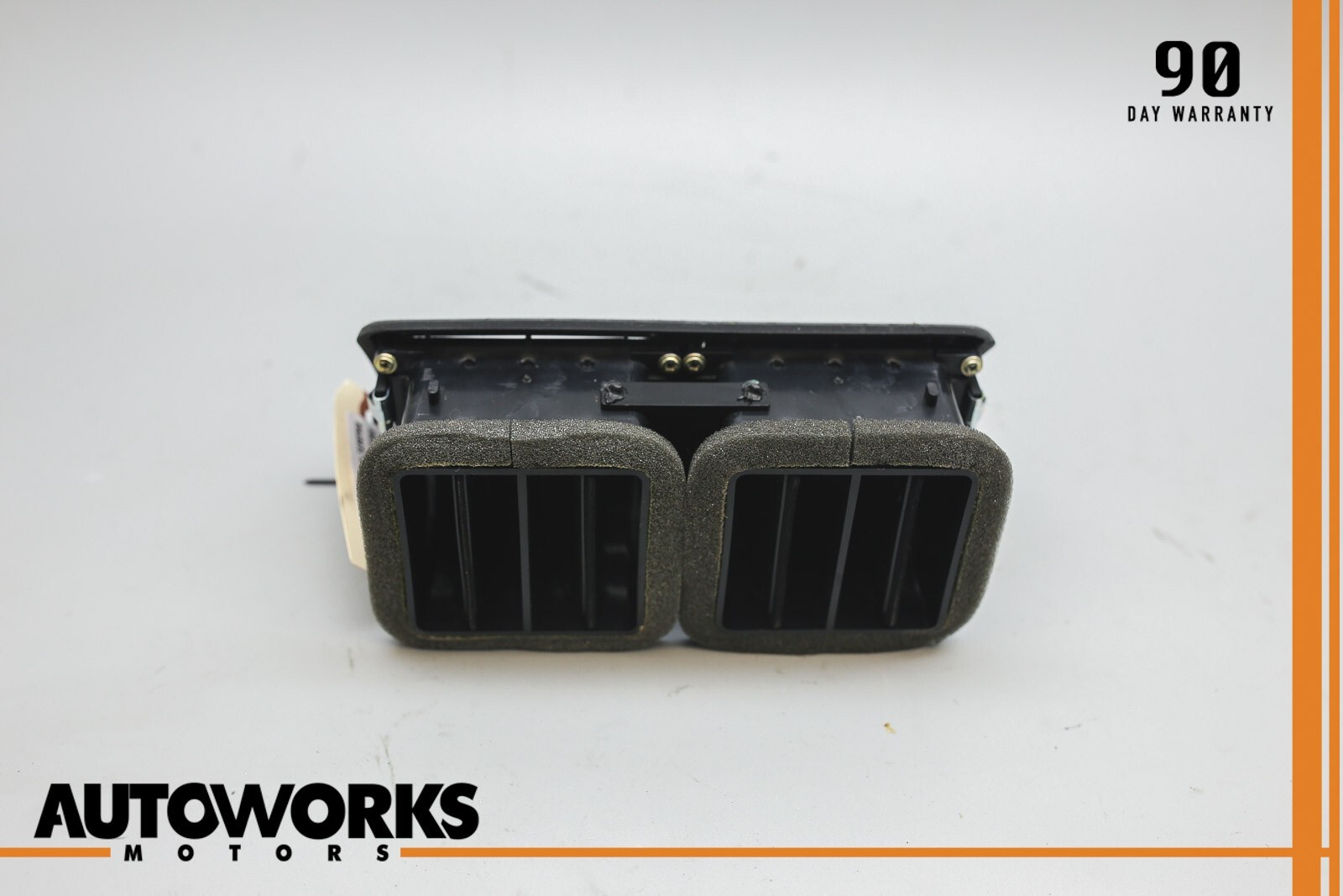 04-13 Maserati Quattroporte M139 Rear Center Console Dual HVAC AC Air Vent OEM