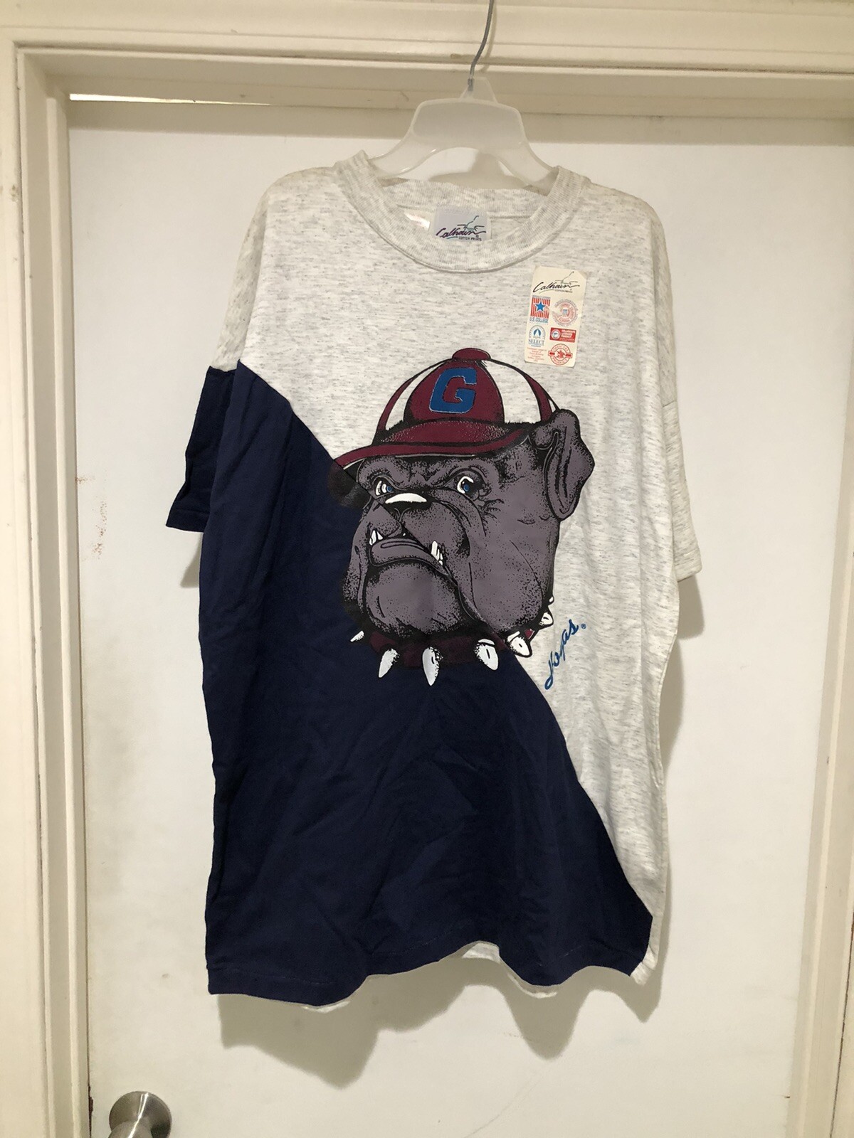 Foto 1 di 8