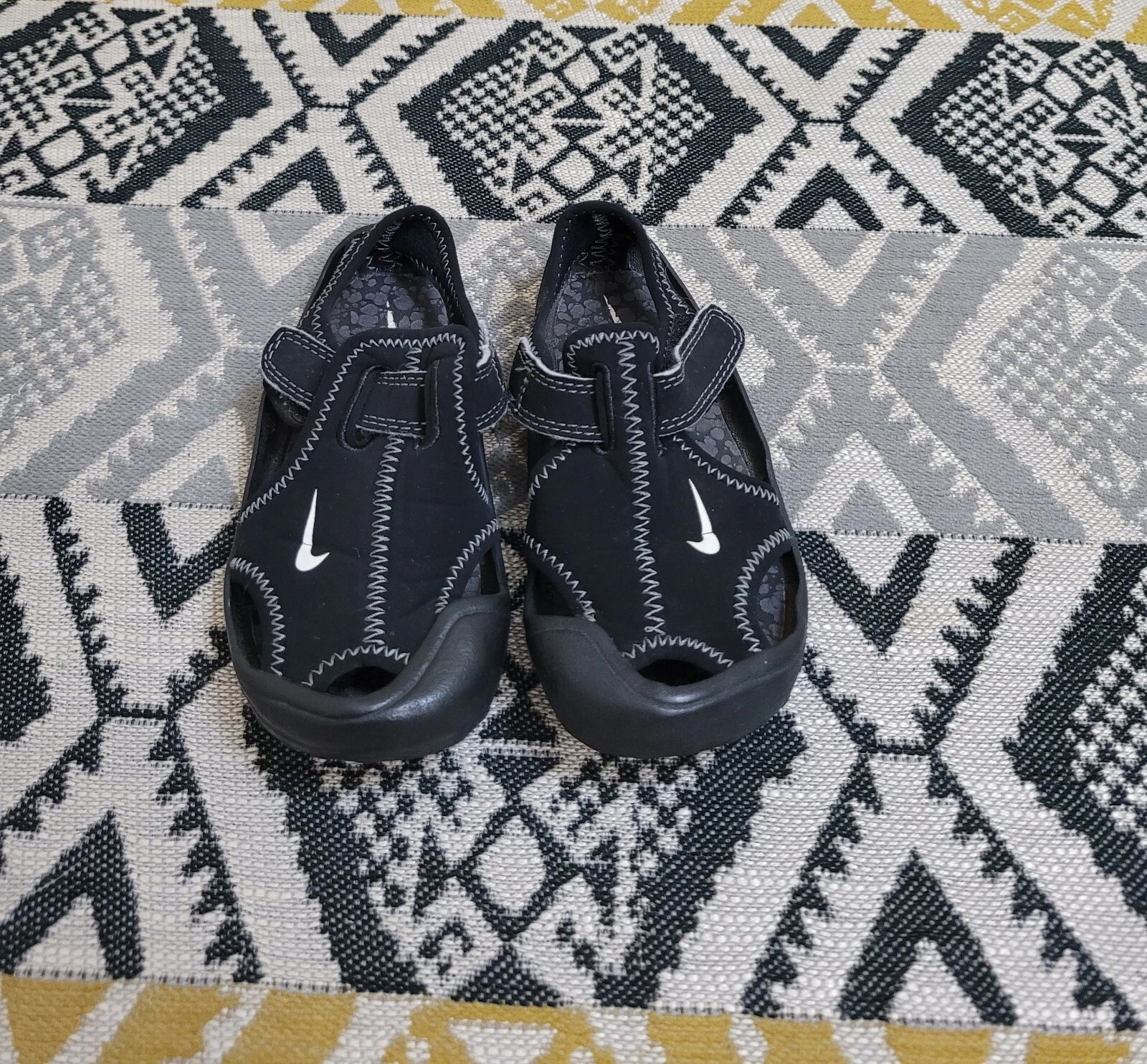 * Sandali Nike Sunray protezione UV ragazzo ragazza taglia 7 5 neonato bambini nero bianco