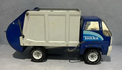 Tonka 10322 Sanitary Service Garbage Truck 1978 Gas Turbine XR-101