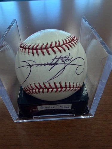 SAMMY SOSA autographed official Major League baseball