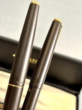NOS — PARKER 45 AEROMETRIC BROWN LACQUERED SET ARGENTINA (BFP587) — fountain pen for sale on Nibfolio — photo 4