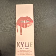 KYLIE Matte Liquid Lipstick & Lip Liner, Matt...