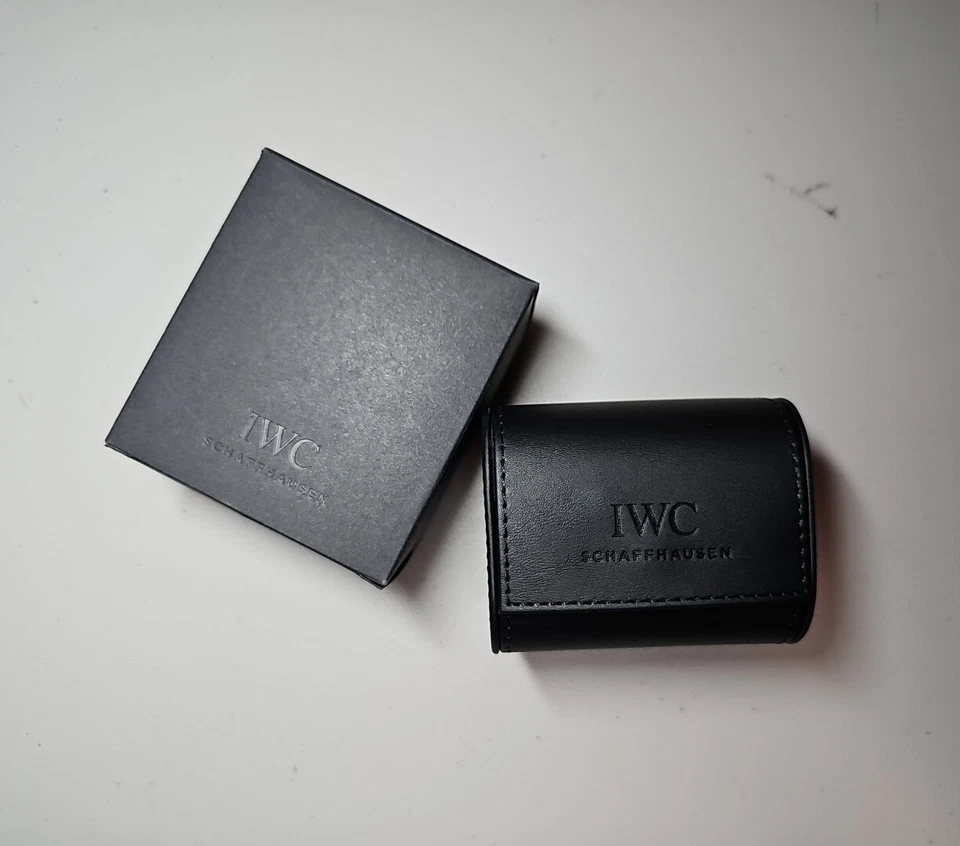 Auténtico Nuevo Reloj IWC SCHAFFHAUSEN OEM Negro Estuche de Viaje IWA68258 Foto 3 de 4