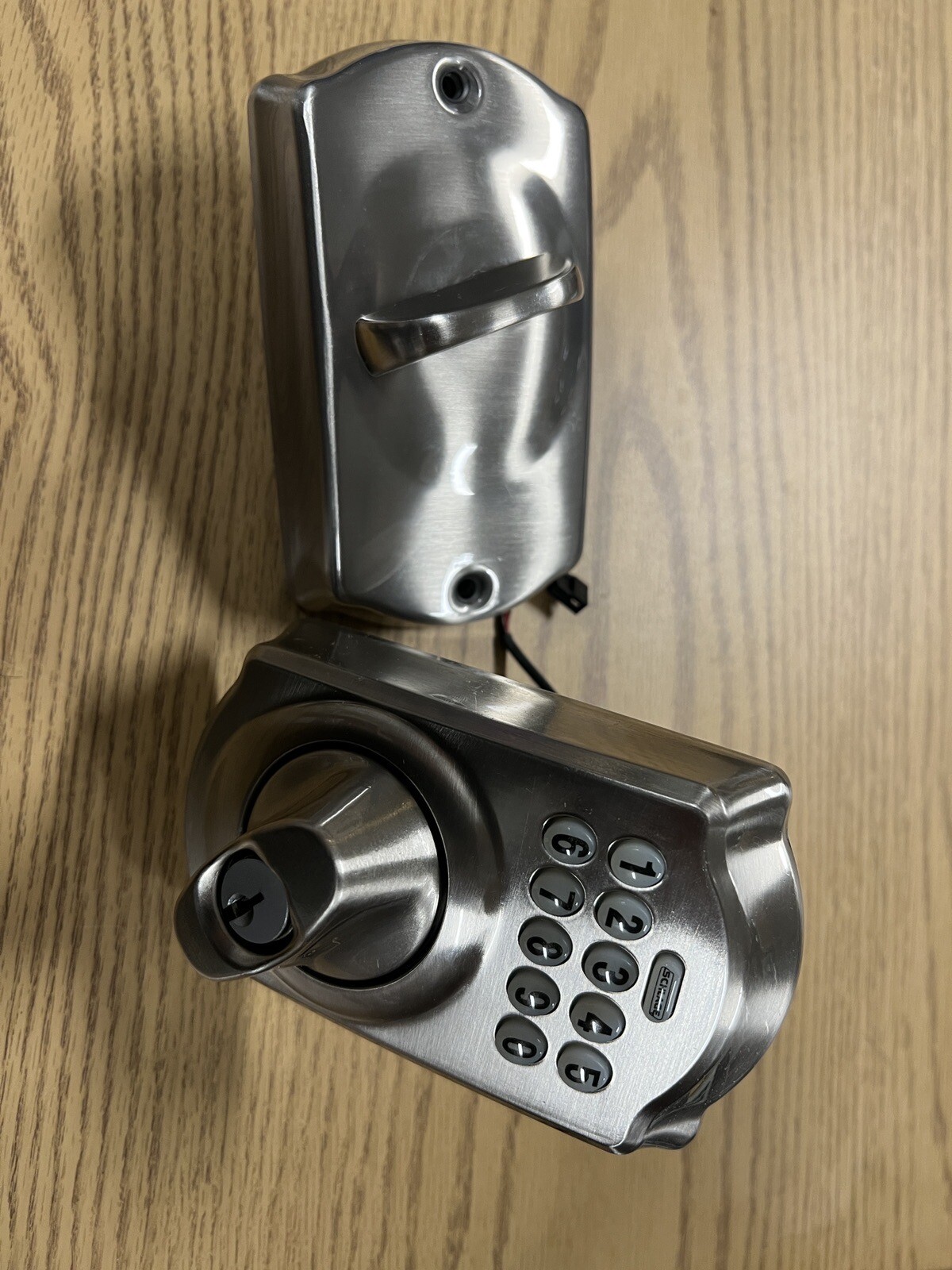 Kwikset Powerbolt 2 Keyless Entry Deadbolt Satin Nickel Smart Lock 907-image