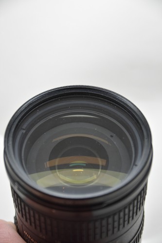 Nikon AF-S DX Nikkor 18-200mm f/3.5-5.6 G ED IF VR Autofocus + 72MM UV Filter - Picture 2 of 3