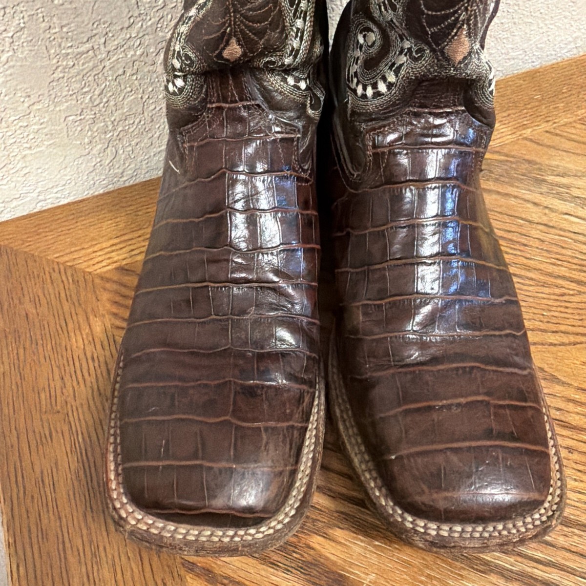 Ferrini Boots Women’s 10 B Brown Alligator Print LEATHER Square Toe Cowboy View 2